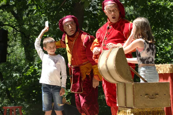 Spectacle de mime, théâtre, magie, jonglerie et surtout... d’humour !
