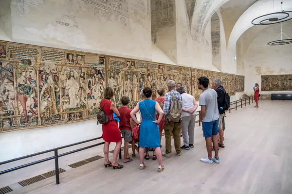 Visite guidée de l'Abbaye : cloître, église abbatiale et tapisseries