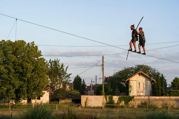 Spectacle de cirque et conte - Tombouctou - Cie d'un Ours