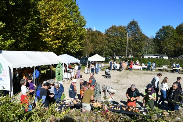 Marché de producteurs et lecture/concert - Castagnades des Monts d'Ardèche/L'Automnal Gourmand®