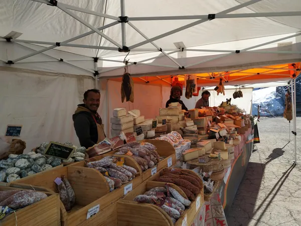 Petit marché de la Plagne
